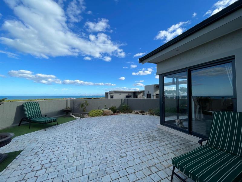 2 Bedroom Property for Sale in Tergniet Western Cape